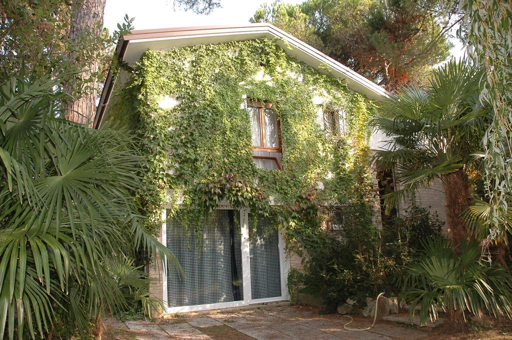 Villa Francesca Lignano Sabbiadoro Exterior photo